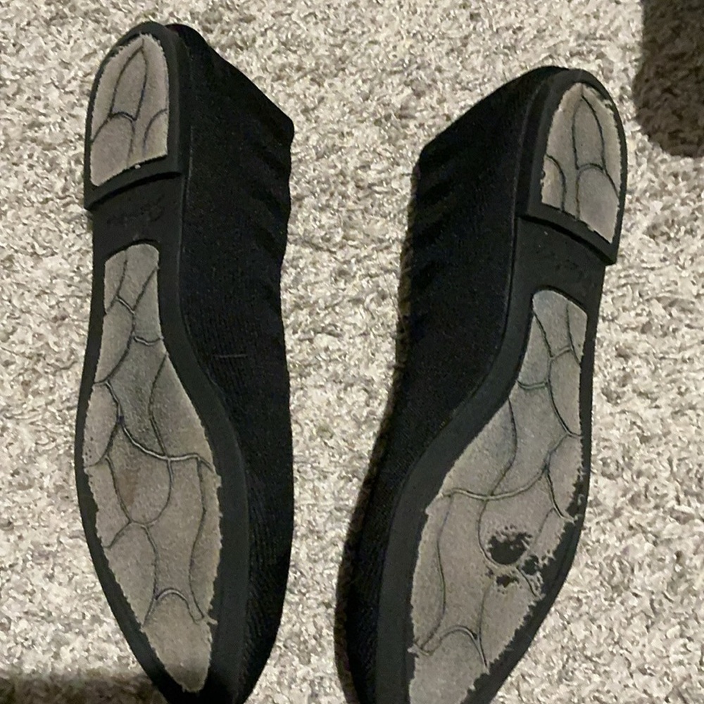 Skechers Black Women's Flats - Picture 2 of 3